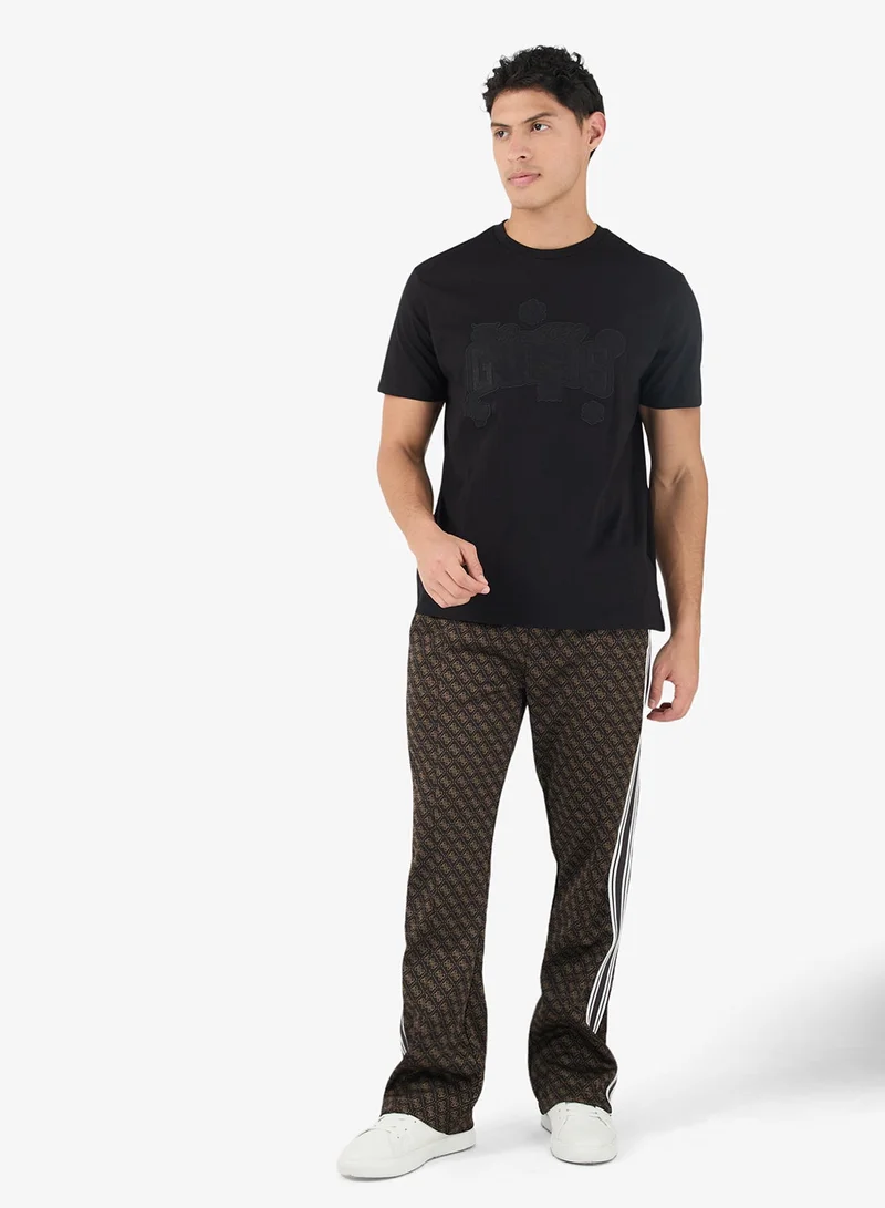 جس تي شيرت بأكمام قصيرة مطرز بالفاوانيا